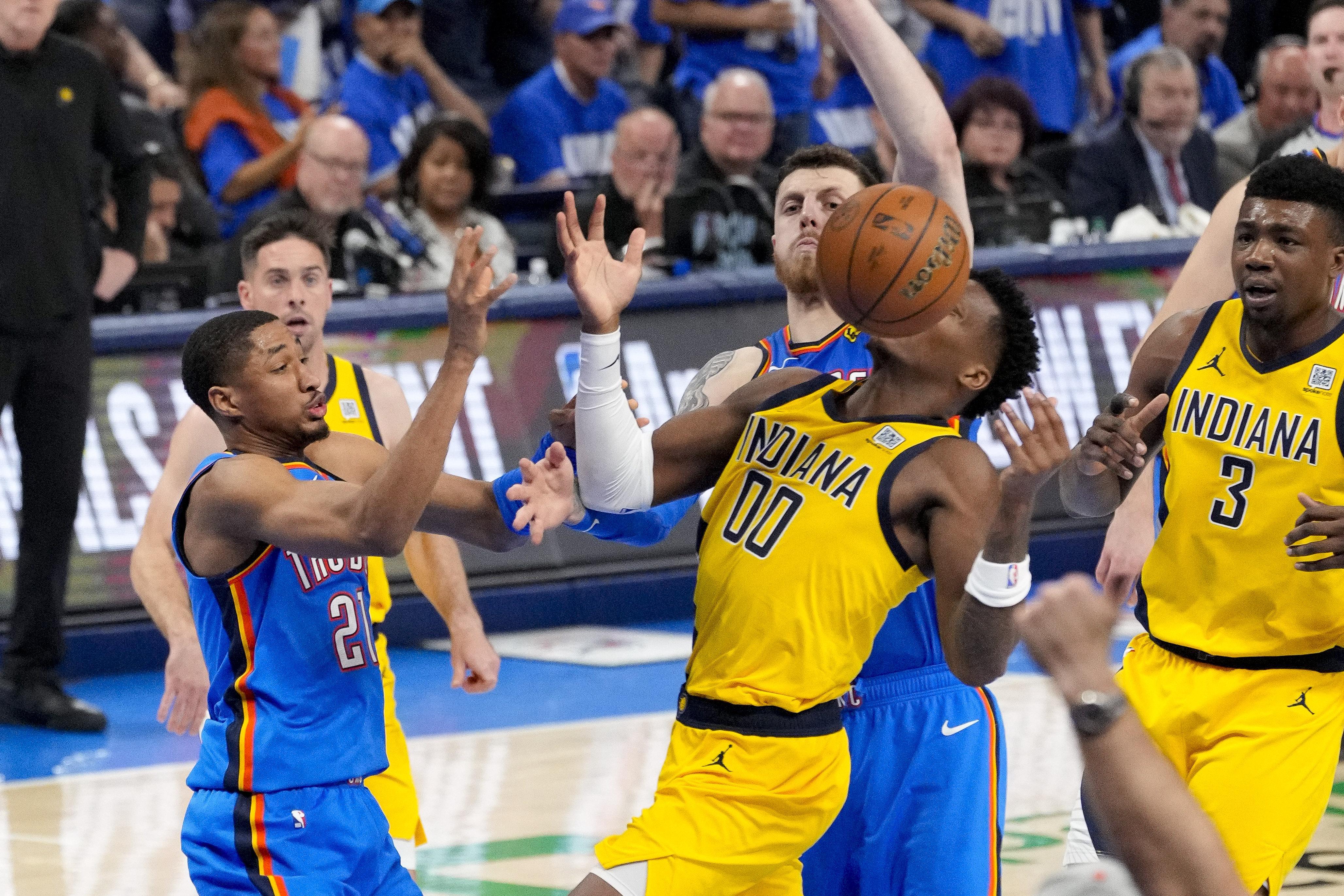 萧华:湖人绿军公牛至今仍有大量球迷 雷步也可以和大市场竞争