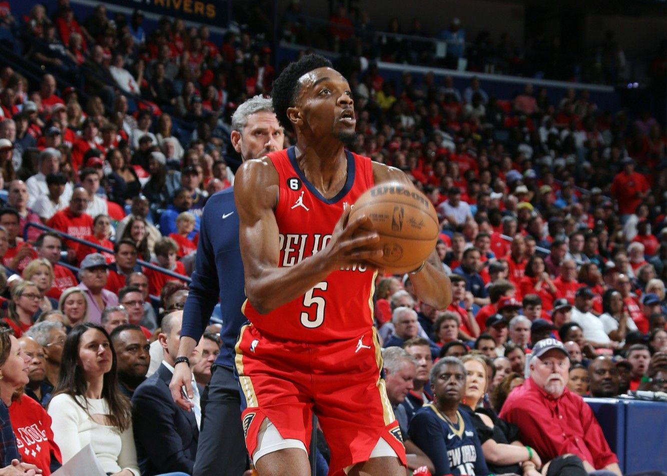 美记:我不认为赫伯特·琼斯会被交易,他的合同堪称联盟最超值之一