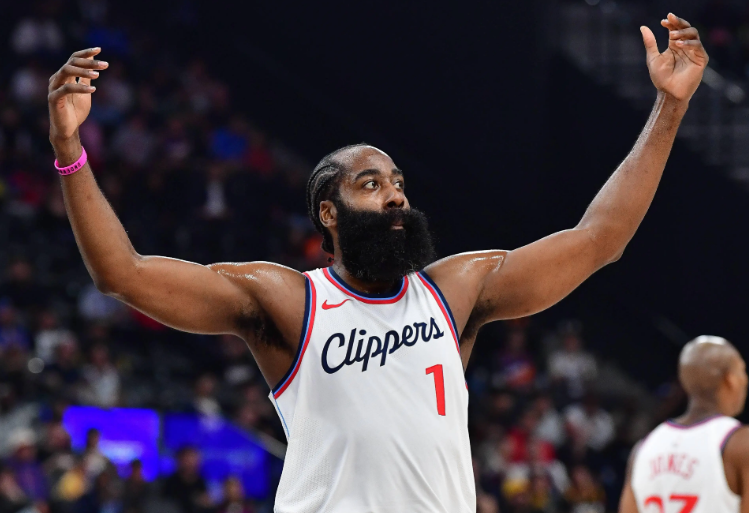 老而弥坚!盘点新赛季年纪最大的7位首发老将,詹姆斯、库里领衔