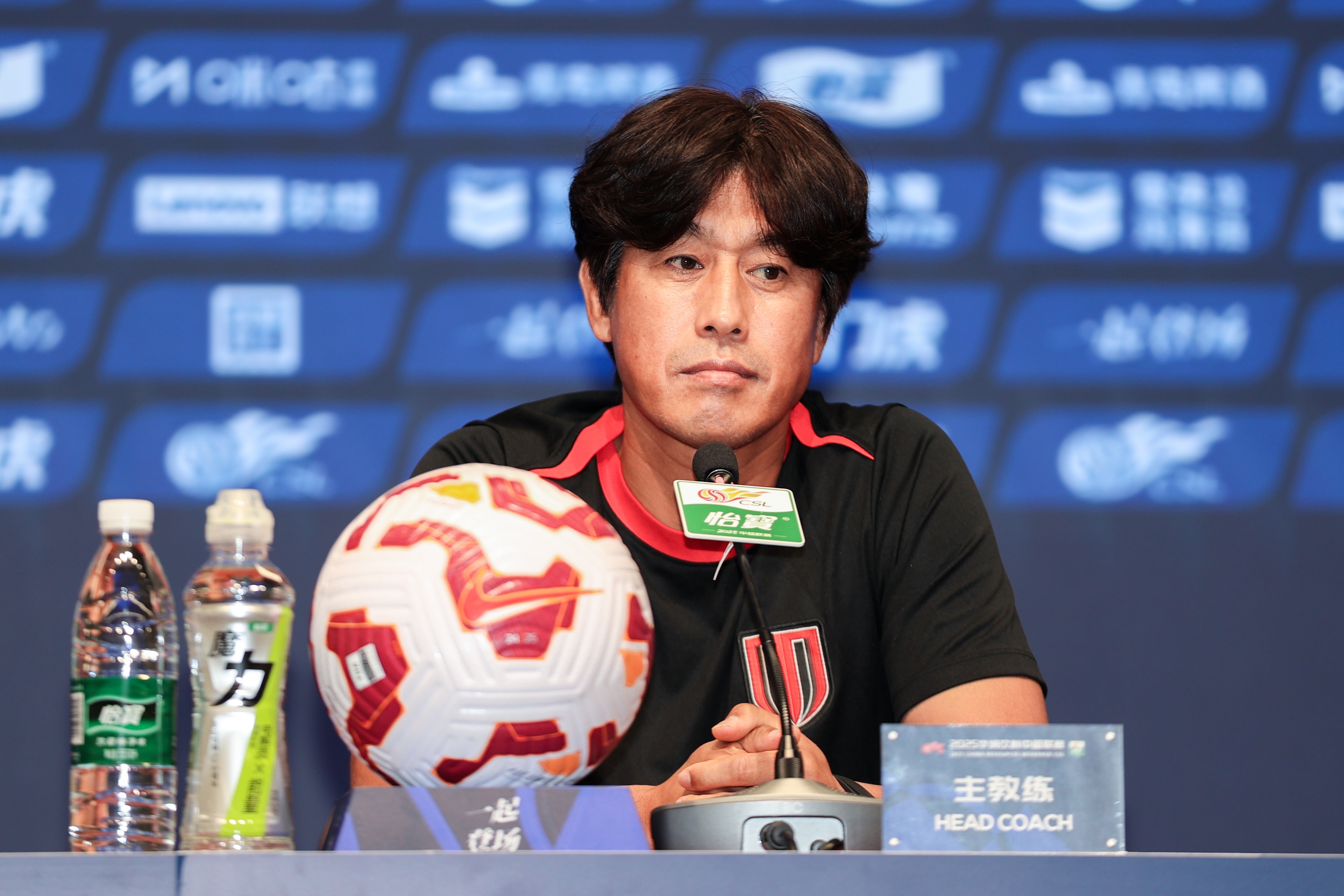 开云体育下载APP-徐正源：三线作战对板凳深度要求非常高，轮换首发是不得已的选择