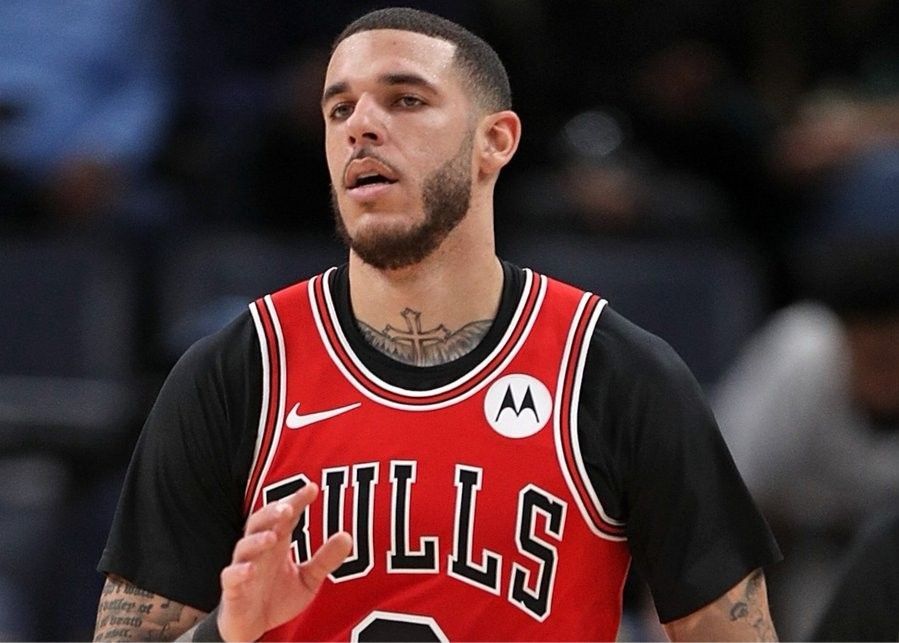 🧐记者：独行侠有意在休赛期交易得到布鲁斯·布朗和朗佐·鲍尔