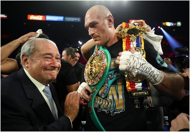 开云体育下载官网-年龄磨平锋芒，自信悄然褪色：富里的复出试水，藏着拳王的退路|泰森·富里|拳坛|奥列克桑德尔·乌西克|泰森|马隆_新浪体育_新浪新闻