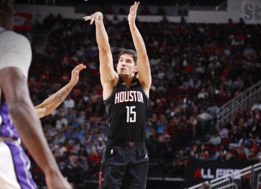 开云体育下载网页版-轰28+3+2！请把球给谢泼德，申京赛后发出请求，乌度卡也如梦初醒