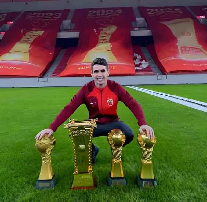 开云体育下载网页版-喜讯！他是本赛季唯一可能被上港点名续约的老将，表现获得认可